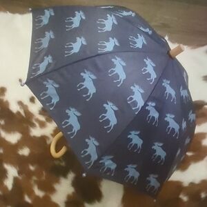 HATLEY Kids Blue Umbrella with Moose Pattern and wooden Handle
